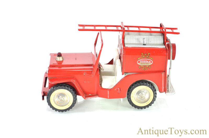 Tonka ca. 1960's Pressed Steel No. 425 Fire Pumper Ladder Engine Jeep Truck <FONT COLOR="ff000 ">*SOLD*</font> - Image 2