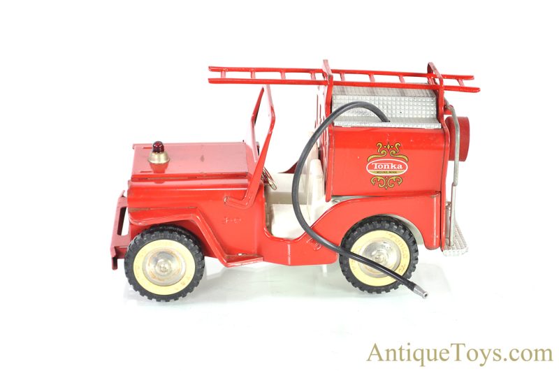 Tonka ca. 1960's Pressed Steel No. 425 Fire Pumper Ladder Engine Jeep Truck <FONT COLOR="ff000 ">*SOLD*</font> - Image 3