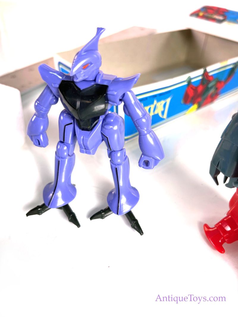 Dunbine Japanese Plastic Toy Robots Seven for Sale - Image 4