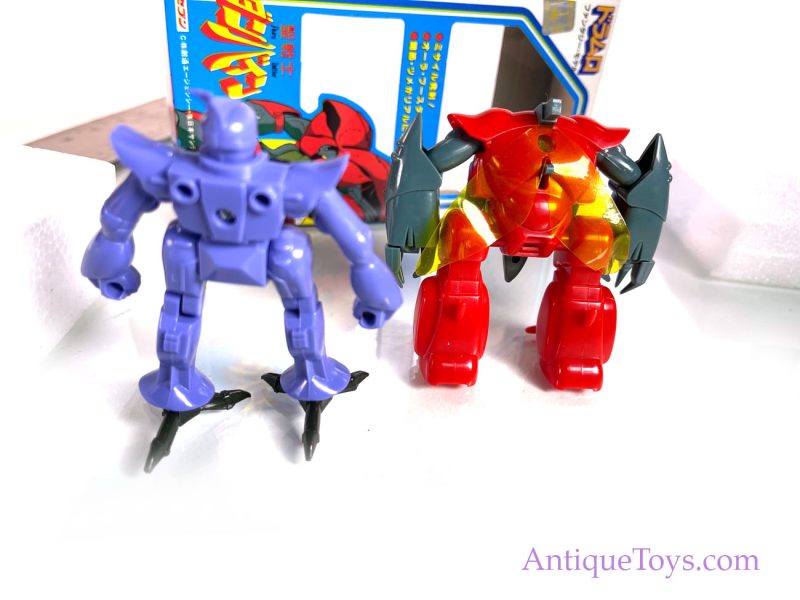 Dunbine Japanese Plastic Toy Robots Seven for Sale - Image 3