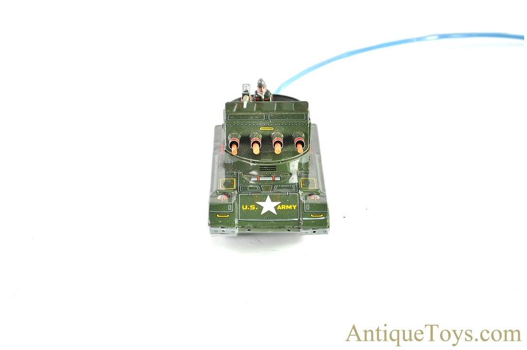 Briquet Vintage Tank Lance-Missile – Métal Chromé Années 70