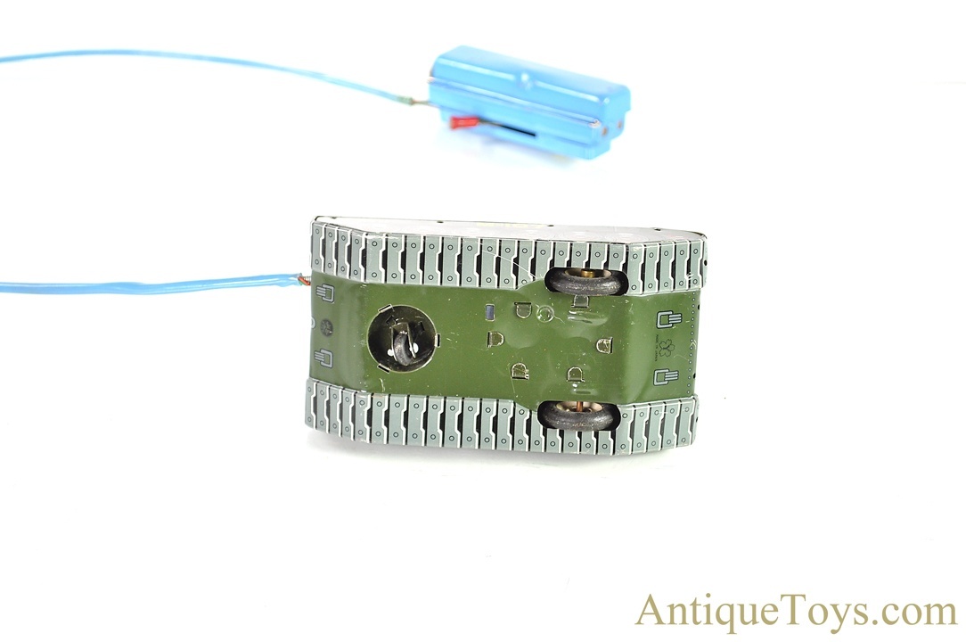 Yonezawa Toys (Y) Tin Lithographed Battery Operated M-107 U.S.