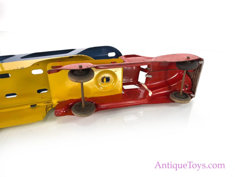 Marx Pressed Steel Car Carrier Truck <FONT COLOR="ff000 ">*SOLD*</font> - Image 4