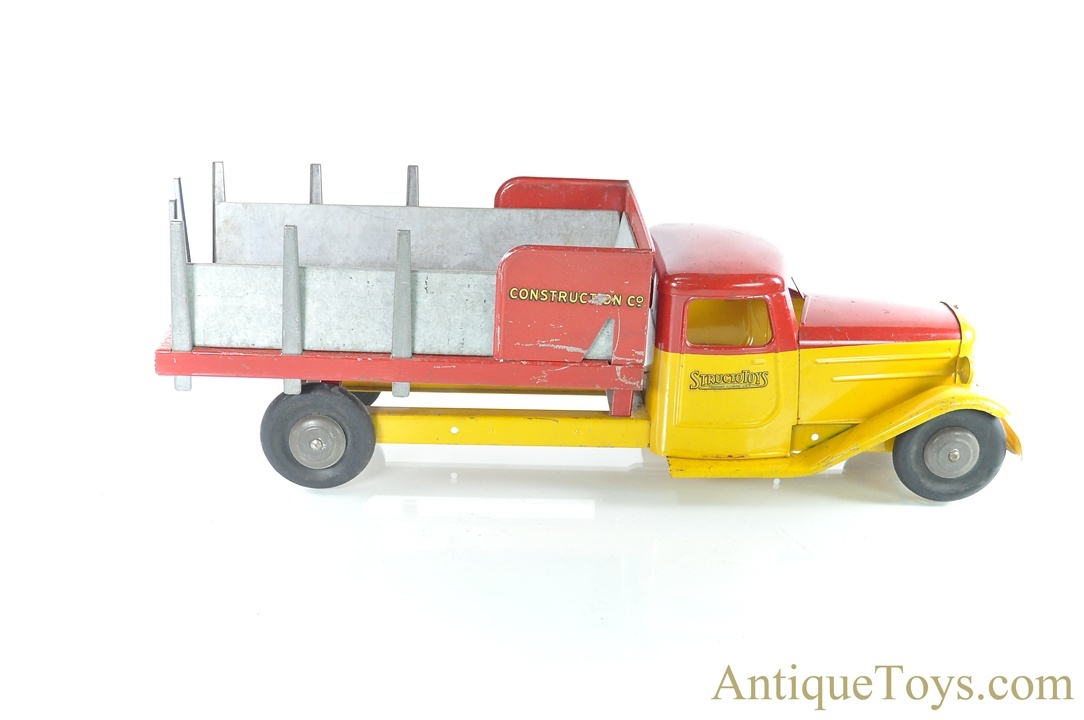 Structo Manufacturing Co. Pressed Steel Construction Co. Stake Truck with Ramps <FONT COLOR="ff000 ">*SOLD*</font> - Image 2