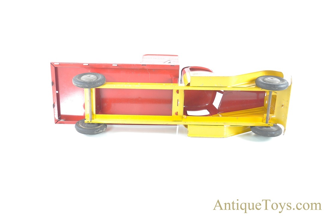Structo Manufacturing Co. Pressed Steel Construction Co. Stake Truck with Ramps <FONT COLOR="ff000 ">*SOLD*</font> - Image 4