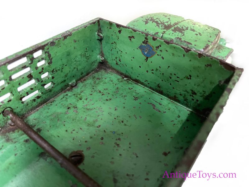 Arcade International Truck Cast Iron Stake Truck <FONT COLOR="ff000 ">*SOLD*</font> - Image 2