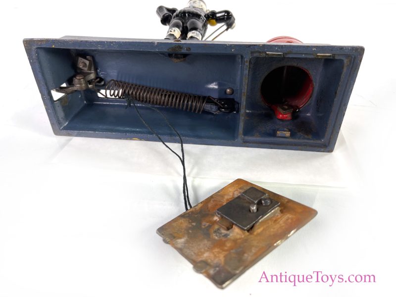 Hubley Cast Iron Mechanical Trick Dog Bank <FONT COLOR="ff000 ">*SOLD*</font> - Image 4
