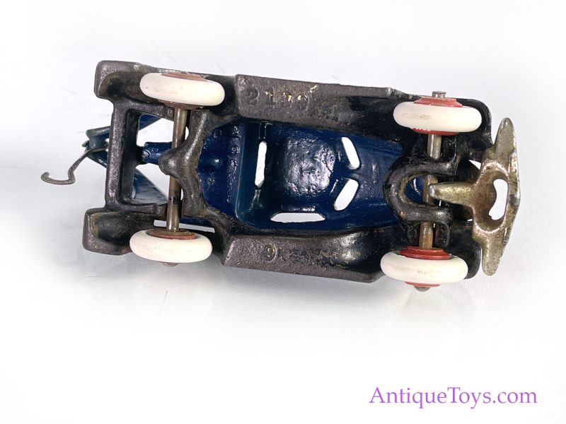 Hubley Cast Iron Terraplane Tow Truck <FONT COLOR="ff000 ">*SOLD*</font> - Image 3