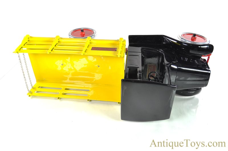 Buddy L Pressed Steel Baggage Line Truck <FONT COLOR="ff000 ">*SOLD*</font> - Image 5