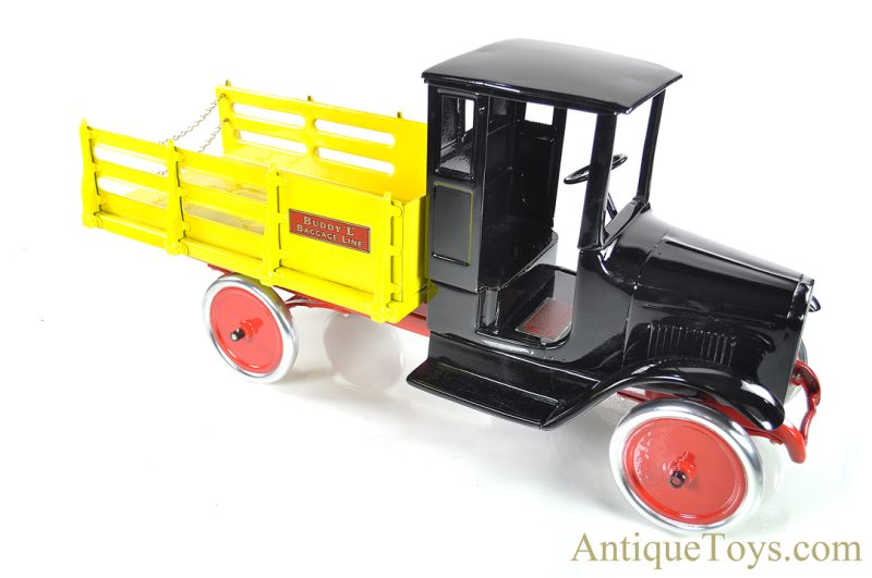 Buddy L Pressed Steel Baggage Line Truck <FONT COLOR="ff000 ">*SOLD*</font> - Image 10