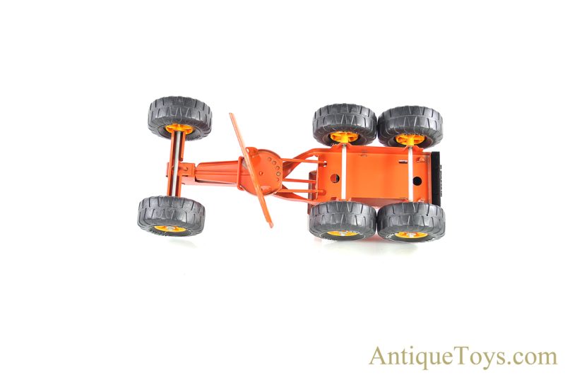 Tonka Toys Pressed Steel Road Grader Tractor for Sale - Image 3