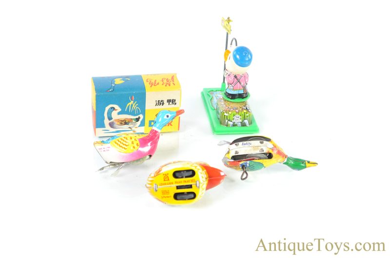 Lot of 4 Friction and Windup Ducks Yone, Inakita, Lehmann <FONT COLOR="ff000 ">*SOLD*</font> - Image 2