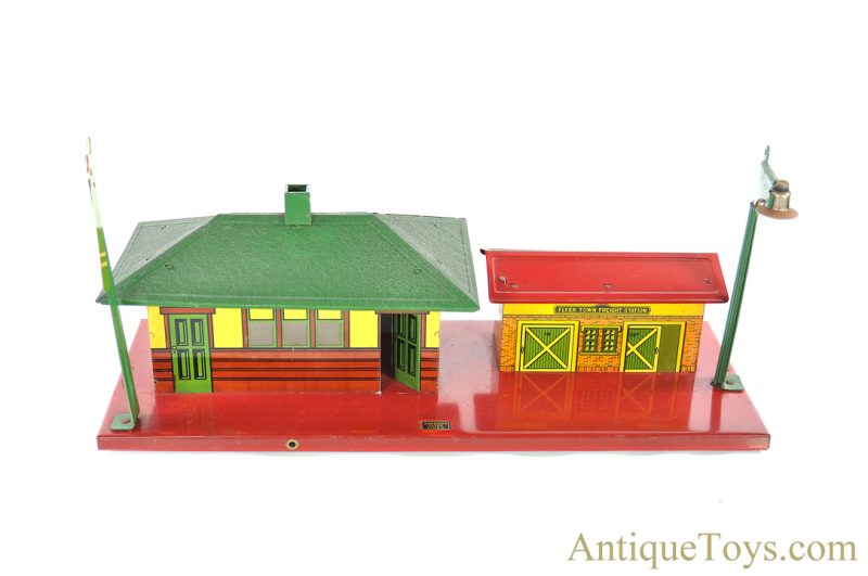 American Flyer Lines Tin Lithographed "Flyer Town Freight Station" Railroad Train Station <FONT COLOR="ff000 ">*SOLD*</font>