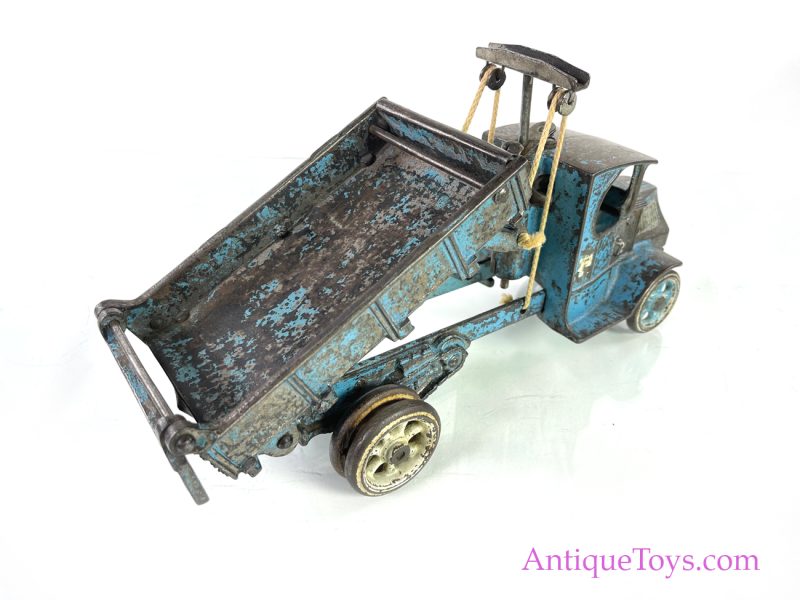 Arcade Cast Iron Mack Dump Truck Old Toy <FONT COLOR="ff000 ">*SOLD*</font> - Image 9