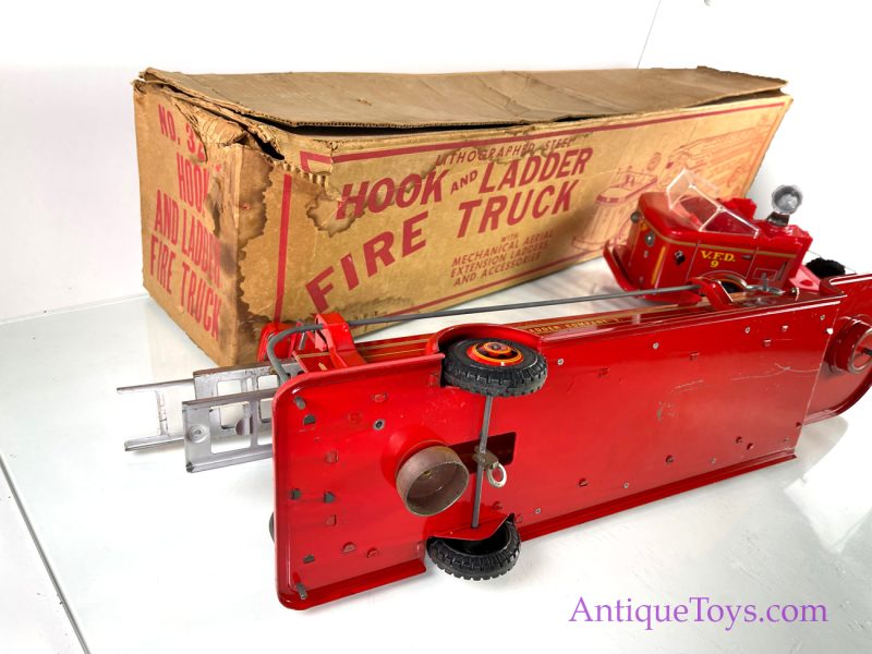 Marx Lithographed Pressed Steel Hook & Ladder Fire Truck in Box <FONT COLOR="ff000 ">*SOLD*</font> - Image 3