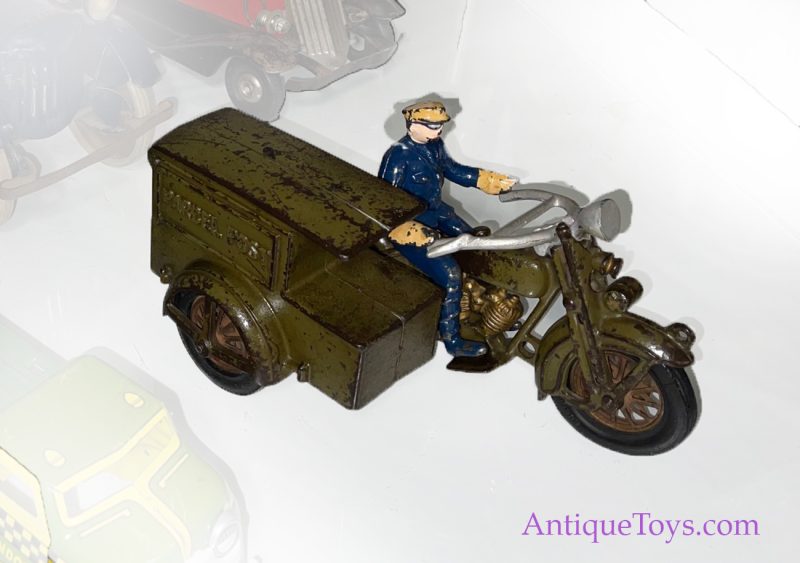 Hubley Parcel Post Cast Iron Motorcycle <FONT COLOR="ff000 ">*SOLD*</font> - Image 2