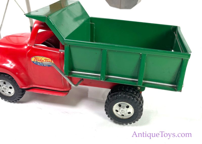 Tonka Sand and Gravel Aerial Bucket and Dump Truck <FONT COLOR="ff000 ">*SOLD*</font> - Image 11