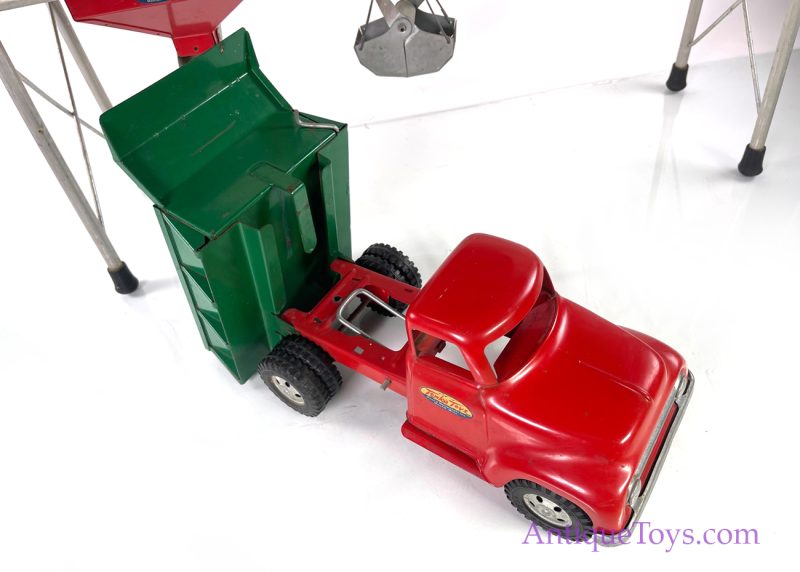 Tonka Sand and Gravel Aerial Bucket and Dump Truck <FONT COLOR="ff000 ">*SOLD*</font> - Image 6