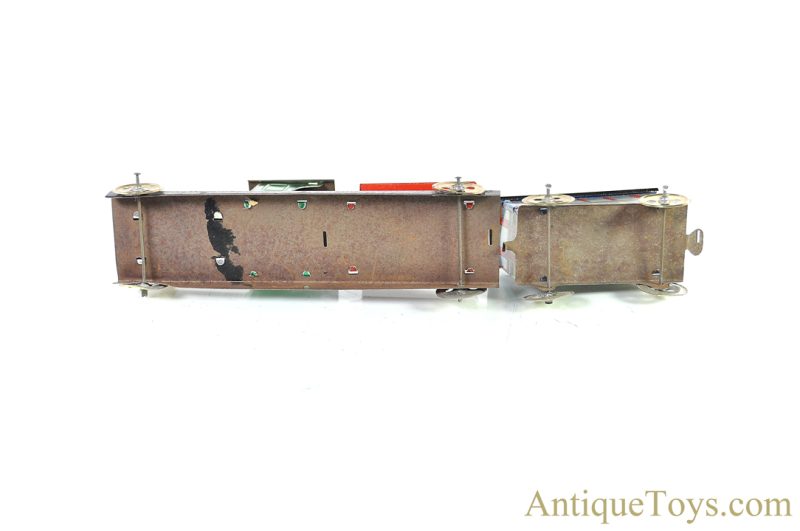 J.L. Hess Miniature Tin Lithographed No. 105 Locomotive Train for Sale <FONT COLOR="ff000 ">*SOLD*</font> - Image 4