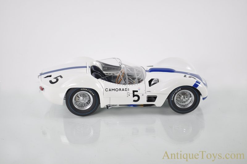 Pauls Model Art Minichamps Maserati Tipo 61 Birdcage Camoradi 1:12 Diecast Scale Model <FONT COLOR="ff000 ">*SOLD*</font> - Image 3