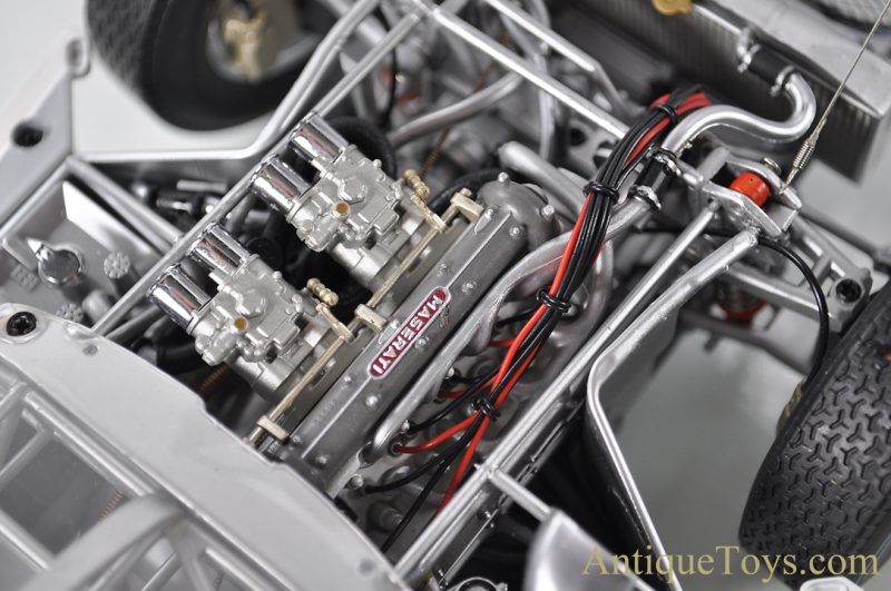 Pauls Model Art Minichamps Maserati Tipo 61 Birdcage Camoradi 1:12 Diecast Scale Model <FONT COLOR="ff000 ">*SOLD*</font> - Image 9