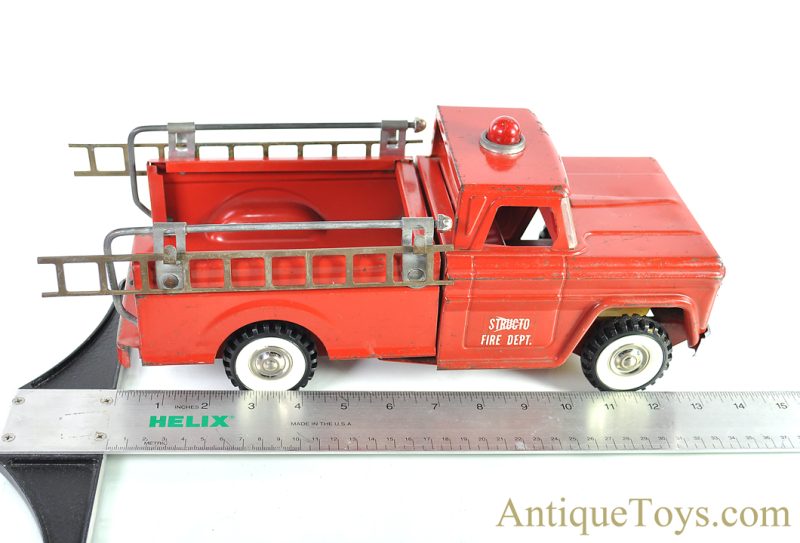 Structo Manufacturing Co. Pressed Steel Fire Dept. Fire Engine Ladder Truck <FONT COLOR="ff000 ">*SOLD*</font> - Image 8