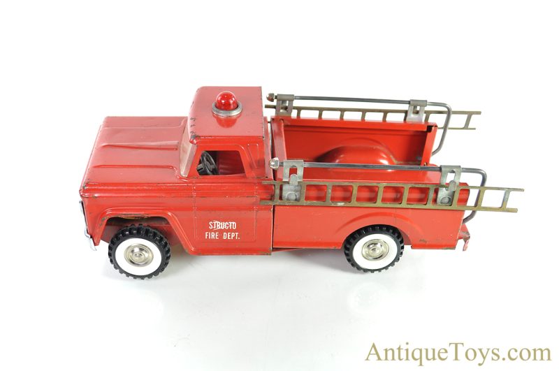 Structo Manufacturing Co. Pressed Steel Fire Dept. Fire Engine Ladder Truck <FONT COLOR="ff000 ">*SOLD*</font> - Image 2