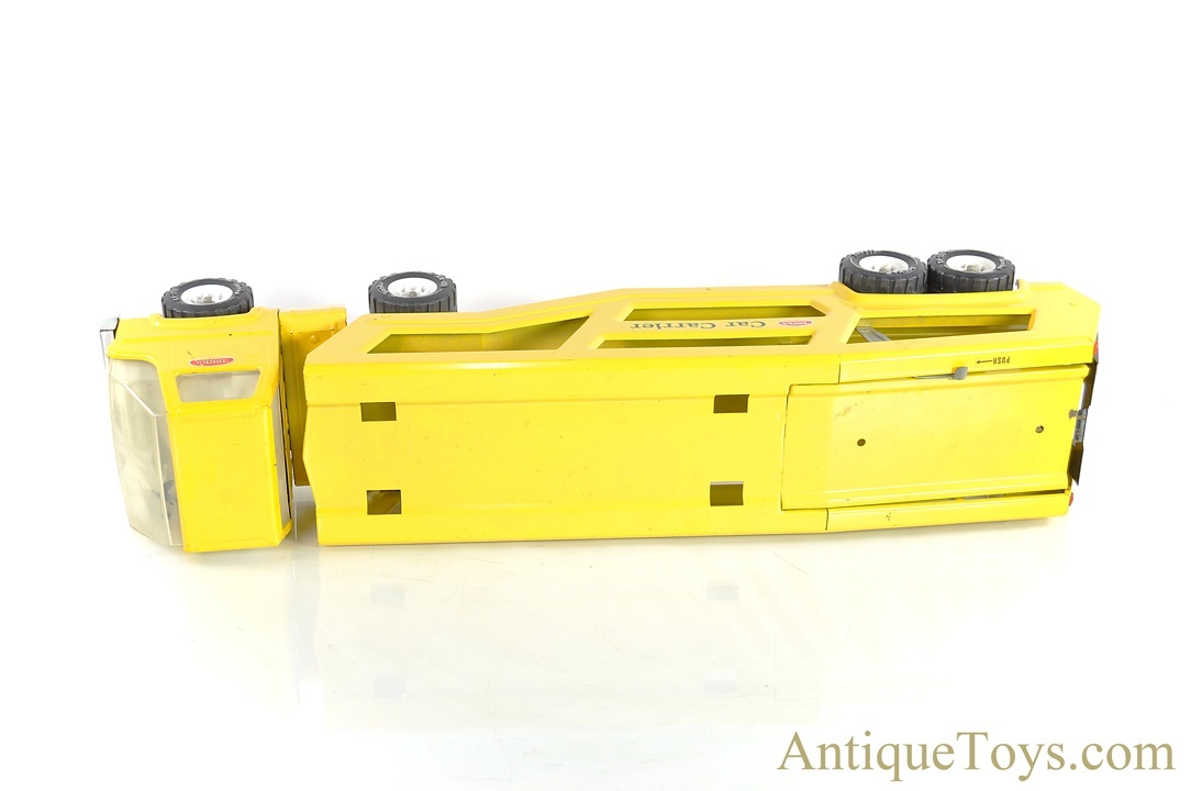 Tonka Toys ca. 1974 Pressed Steel XR-101 Car Carrier with 2
