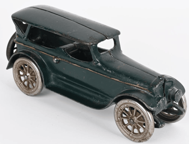 AC Williams Cast Iron Lincoln Touring Car <FONT COLOR="ff000 ">*SOLD*</font>