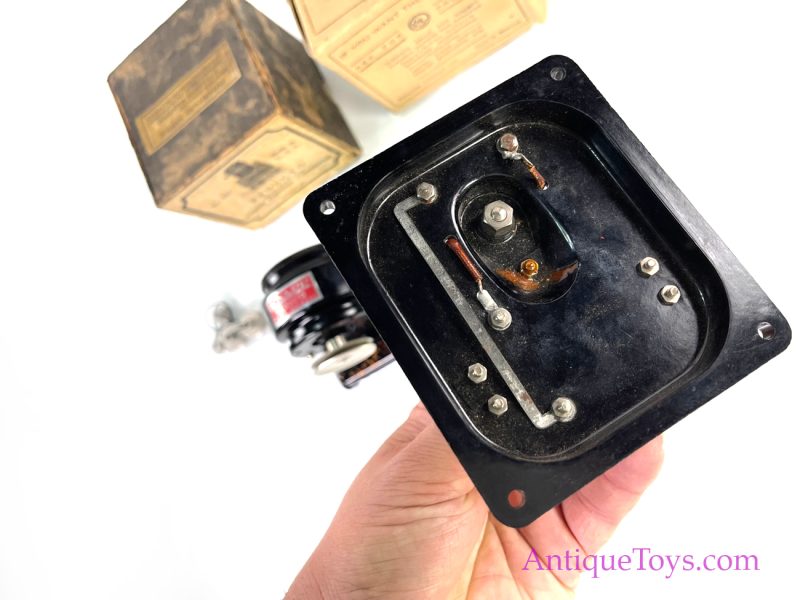 Knapp Reducer and Antique Electric Motor Toys <FONT COLOR="ff000 ">*SOLD*</font> - Image 7