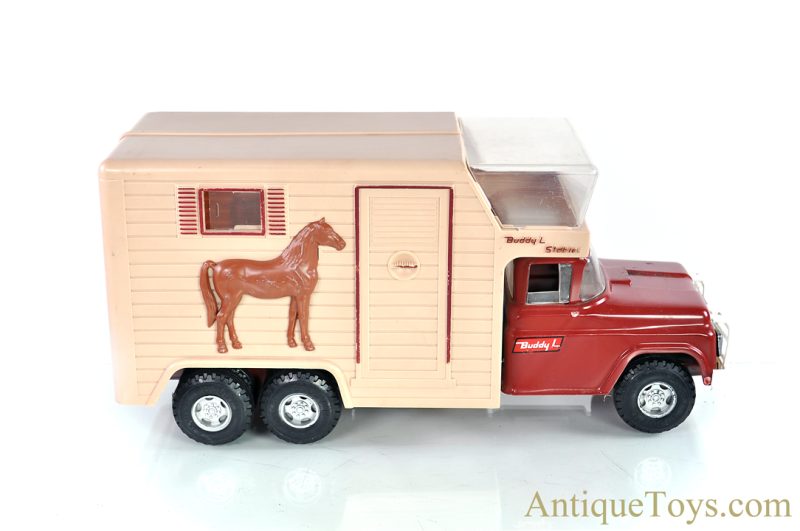 Buddy L Pressed Steel & Plastic Buddy L Stables Horse Trailer with Horses <FONT COLOR="ff000 ">*SOLD*</font> - Image 2