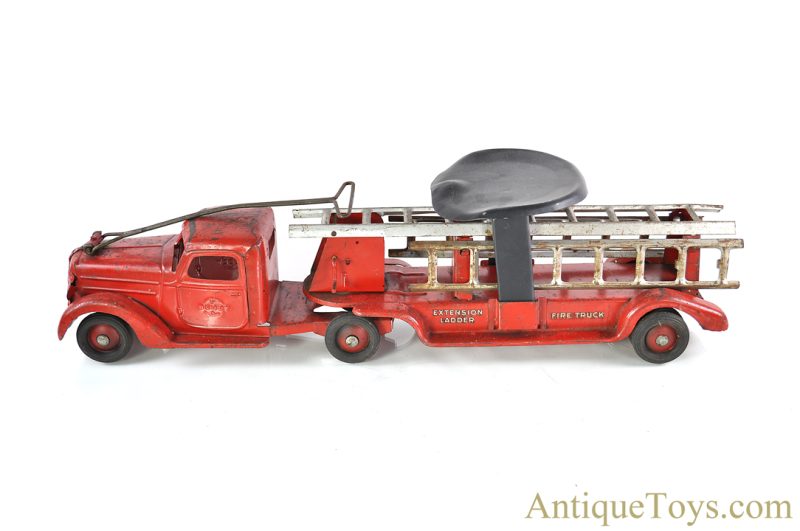 Buddy L Pressed Steel Fire Engine Extension Ladder Fire Truck Ride On or Pull Toy <FONT COLOR="ff000 ">*SOLD*</font> - Image 2