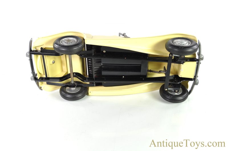 Doepke Model Toys Cast Aluminum MG TD T-Series Convertible Sports Car <FONT COLOR="ff000 ">*SOLD*</font> - Image 3