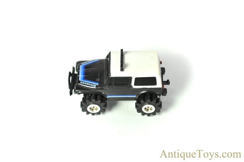 Schafer Mfg. Co. Plastic Battery Operated Stomper 4x4 Jeep Renegade <FONT COLOR="ff000 ">*SOLD*</font> - Image 2