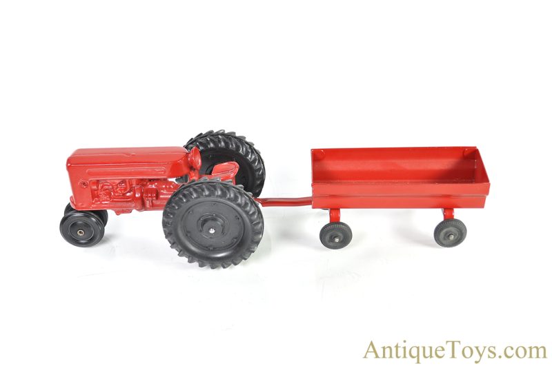 Slik Toys ca. 1940's/1950's Aluminum Farmall Tractor and Wagon Set in Box <FONT COLOR="ff000 ">*SOLD*</font> - Image 3