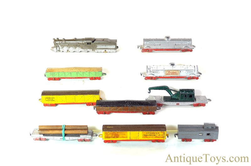 TootsieToy Diecast Pennsylvania Locomotive & Train Car Set <FONT COLOR="ff000 ">*SOLD*</font> - Image 2