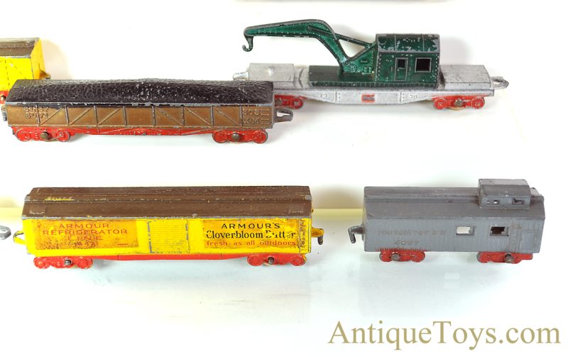 TootsieToy Diecast Pennsylvania Locomotive & Train Car Set <FONT COLOR="ff000 ">*SOLD*</font> - Image 5