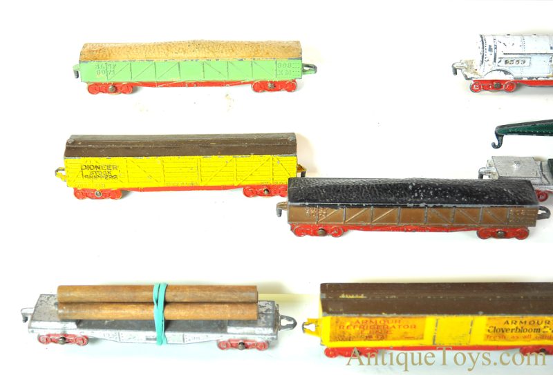 TootsieToy Diecast Pennsylvania Locomotive & Train Car Set <FONT COLOR="ff000 ">*SOLD*</font> - Image 7