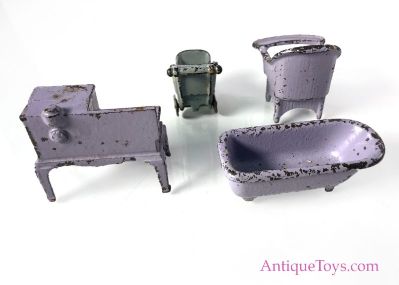 Kilgore Manufacturing Co. Cast Iron Toy Bathroom <FONT COLOR="ff000 ">*SOLD*</font> - Image 6