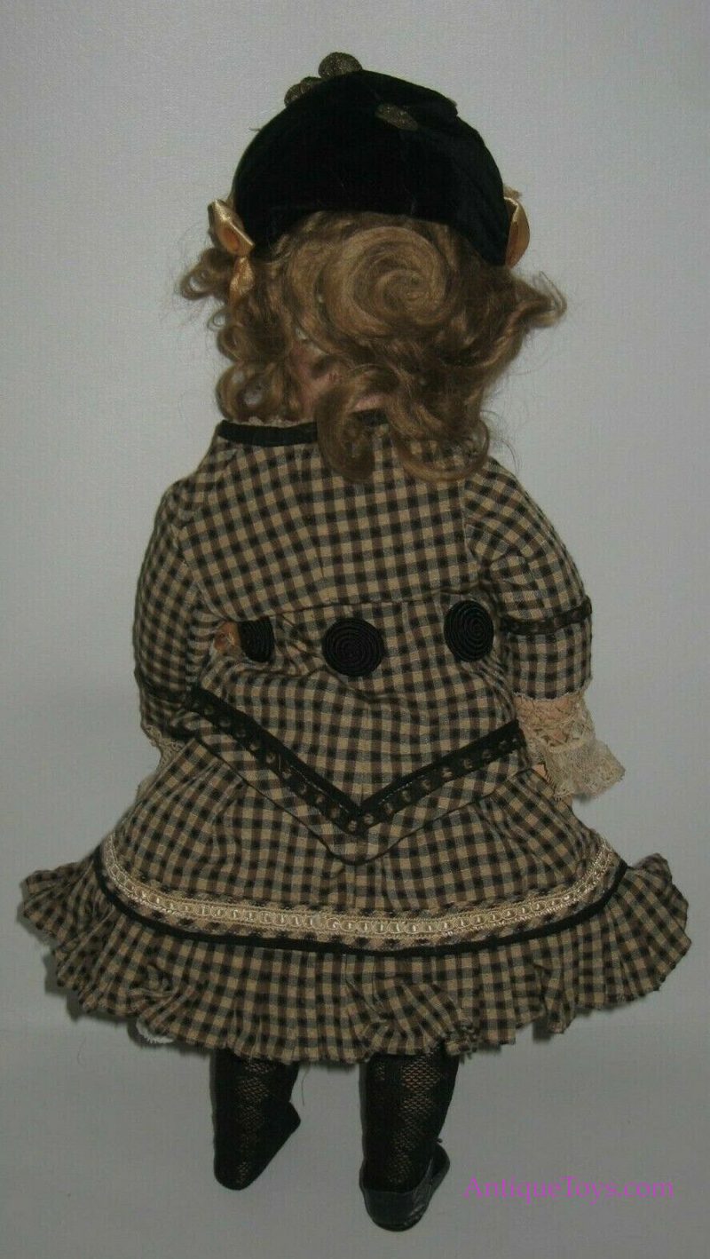 French 1880's Jumeau Tete Depose Bte S.G.D.G Bisque Doll Closed Mouth #DE97 for Sale <FONT COLOR="ff000 ">*SOLD*</font> - Image 8
