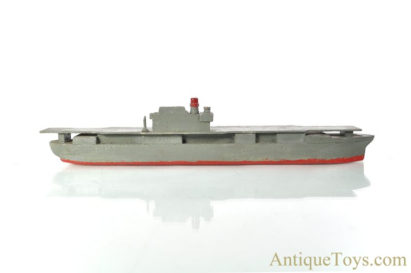 WWII American Wooden Recognition Model Destroyer/Battleship and Aircraft Carrier Boats for Sale - Image 2