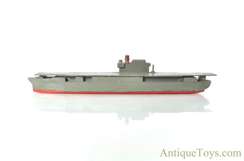 WWII American Wooden Recognition Model Destroyer/Battleship and Aircraft Carrier Boats for Sale - Image 3