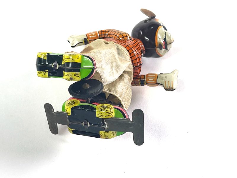 TPS Roller Skating Bear Windup Tin Japanese Toy <FONT COLOR="ff000 ">*SOLD*</font> - Image 2