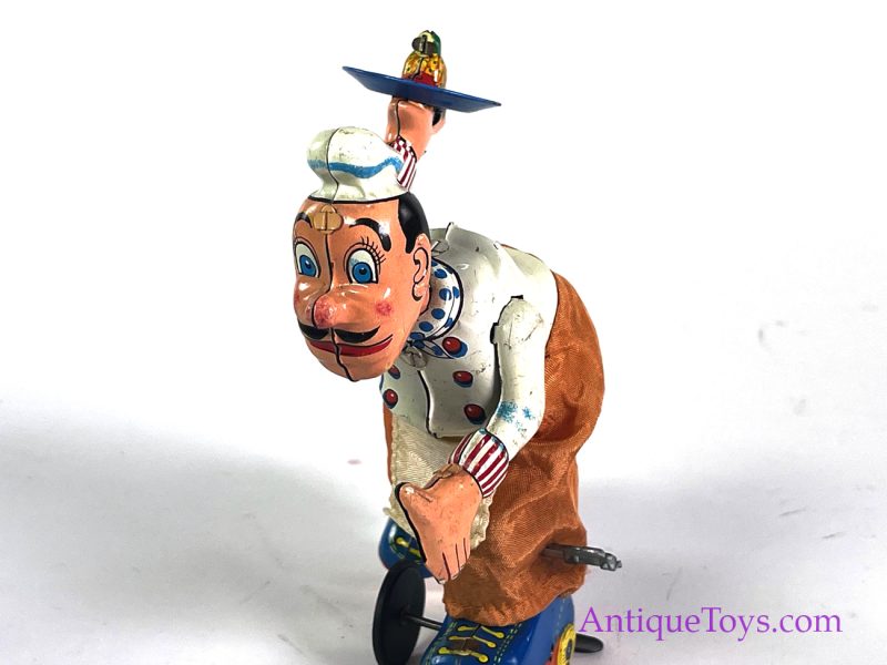 TPS Roller Skating Chef Windup Tin Japanese Toy <FONT COLOR="ff000 ">*SOLD*</font> - Image 3