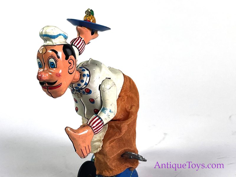 TPS Roller Skating Chef Windup Tin Japanese Toy <FONT COLOR="ff000 ">*SOLD*</font> - Image 2