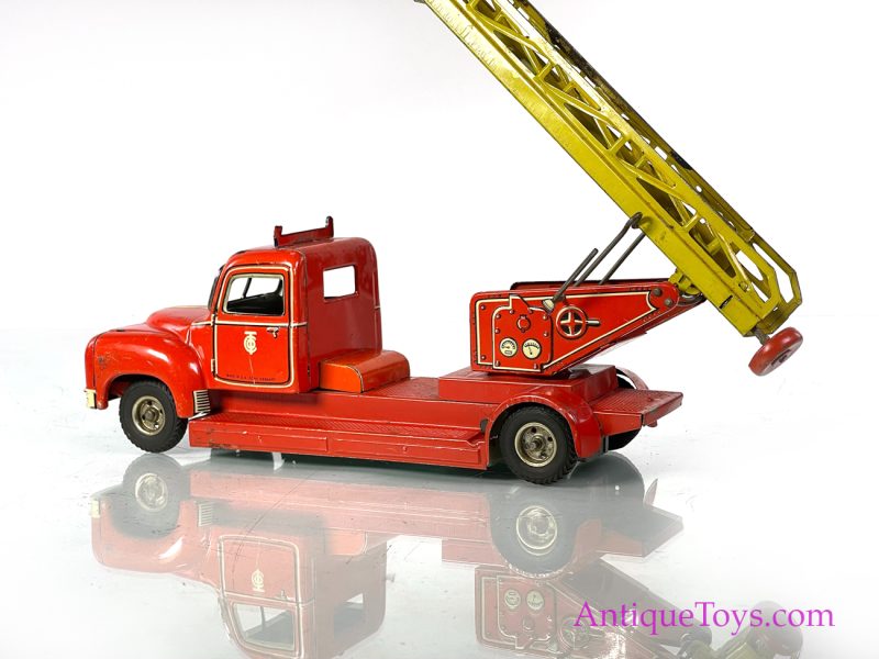 Tippco Toys Company (Tipp & Co., TCO) Tin Lithographed Friction Fire Engine Ladder Truck <FONT COLOR="ff000 ">*SOLD*</font> - Image 3