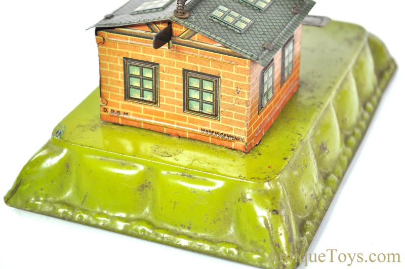 Gescha Toys ca. 1928 Tin Lithographed Windup Airplane and Hangar German Toy <FONT COLOR="ff000 ">*SOLD*</font> - Image 8