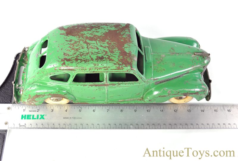 Kingsbury Manufacturing Co. Rare ca. 1940's No. 250 Pressed Steel Windup Desoto Sedan <FONT COLOR="ff000 ">*SOLD*</font> - Image 8