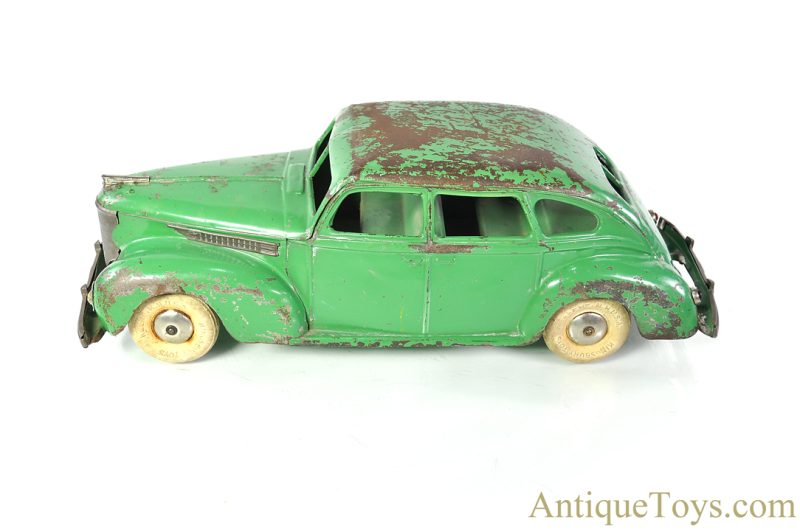 Kingsbury Manufacturing Co. Rare ca. 1940's No. 250 Pressed Steel Windup Desoto Sedan <FONT COLOR="ff000 ">*SOLD*</font> - Image 3