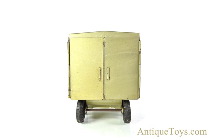Structo Manufacturing Co. Pressed Steel "Structo Cattle Farms Inc." Cattle Truck <FONT COLOR="ff000 ">*SOLD*</font> - Image 6